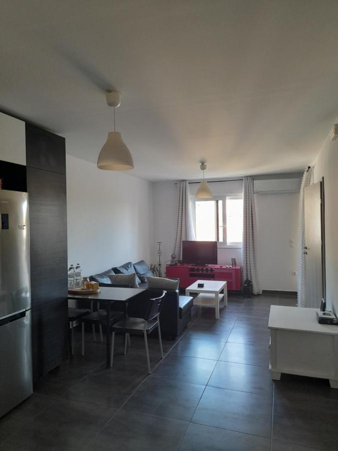 Bright Top Floor Apartment! مدينة زاكينثوس المظهر الخارجي الصورة