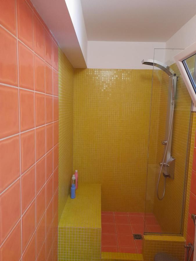 Bright Top Floor Apartment! مدينة زاكينثوس المظهر الخارجي الصورة